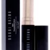 Fond de teint stick Bobbi Brown couvrance soin teint naturel
