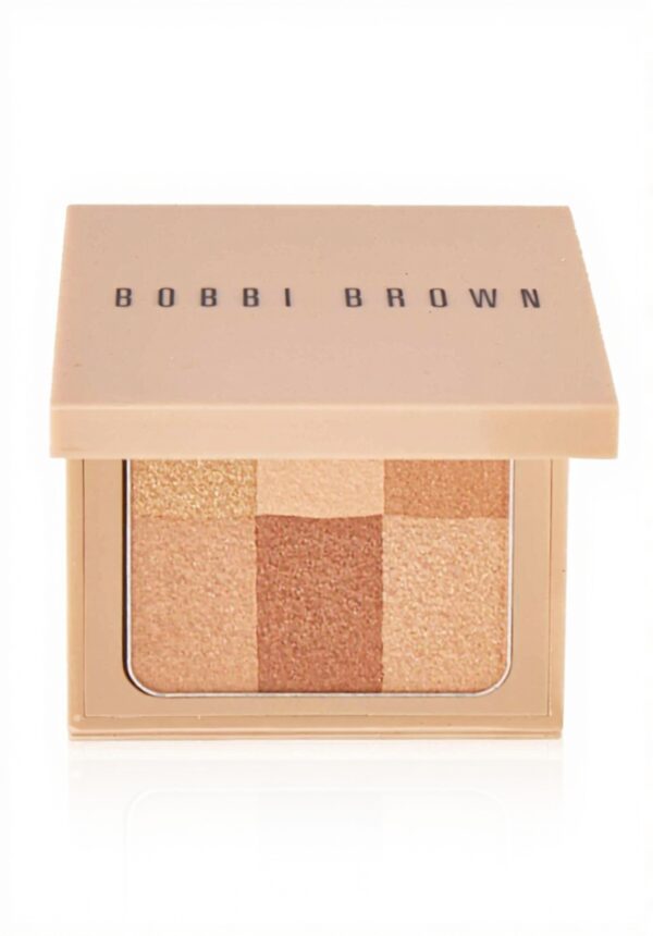 Poudre illuminante BOBBI BROWN Nude Finish teint naturel