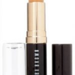 Fond de teint Bobbi Brown Stick 5.5 Warm Honey couvrance