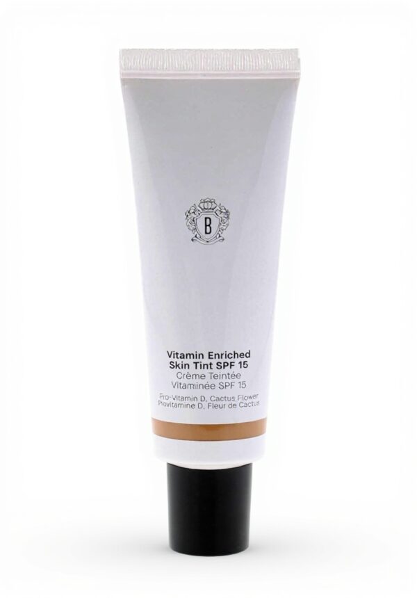 BB crème BOBBI BROWN Vitamin Enriched Skin Tint SPF 15