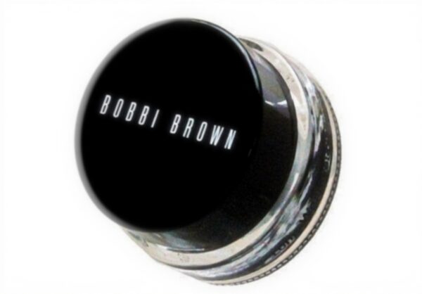 Crayon contour des yeux BOBBI BROWN noir facile à appliquer